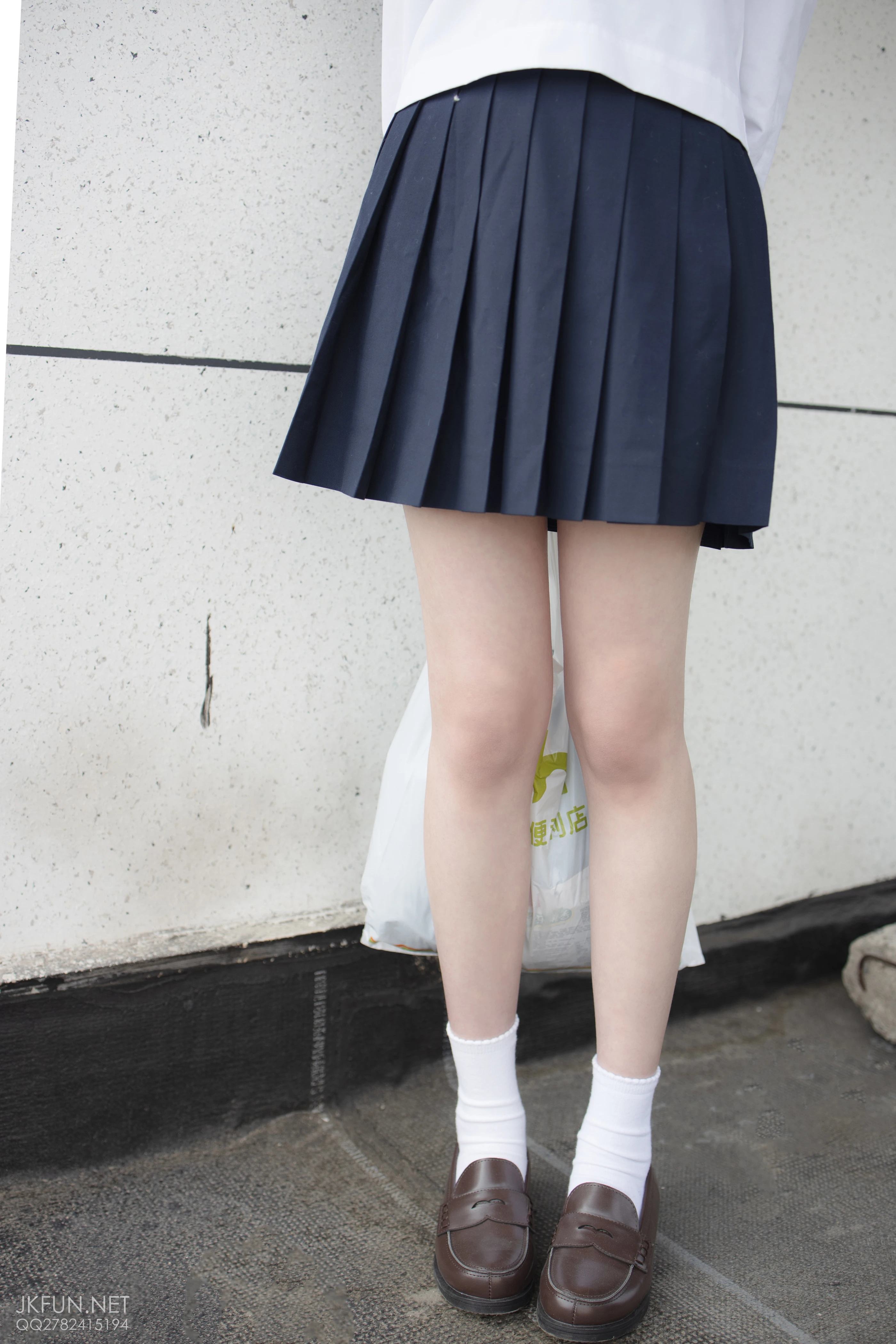 森萝财团 [JKFUN-002] Aika 可爱学妹丝足 [230P 1V]插图6